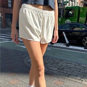 brandy melville sophia linen shorts!